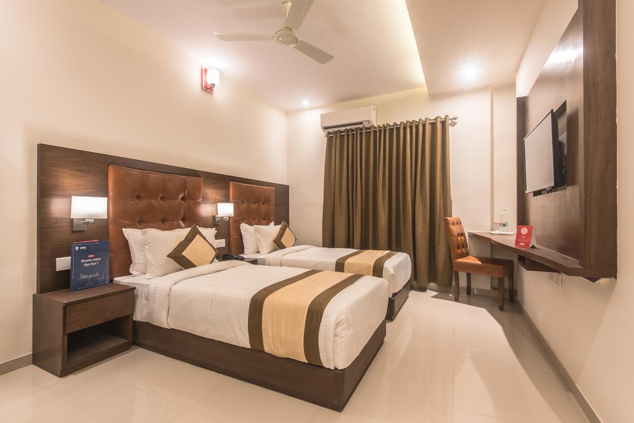 Oyo 9328 Empire Suite Navi Mumbai Eksteriør bilde